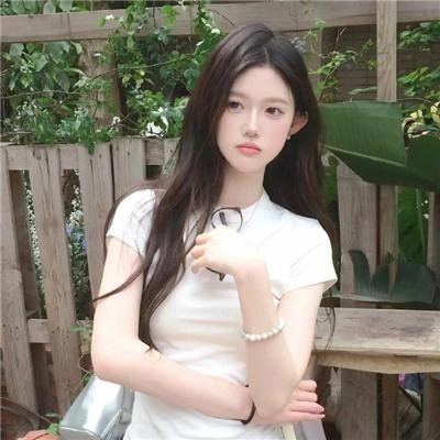 邪恶的蕾丝莉